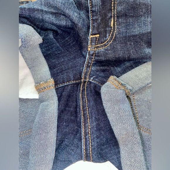 Women’s American Eagle dark blue super stretch roll up hem Jean shorts size 4 - Picture 10 of 16